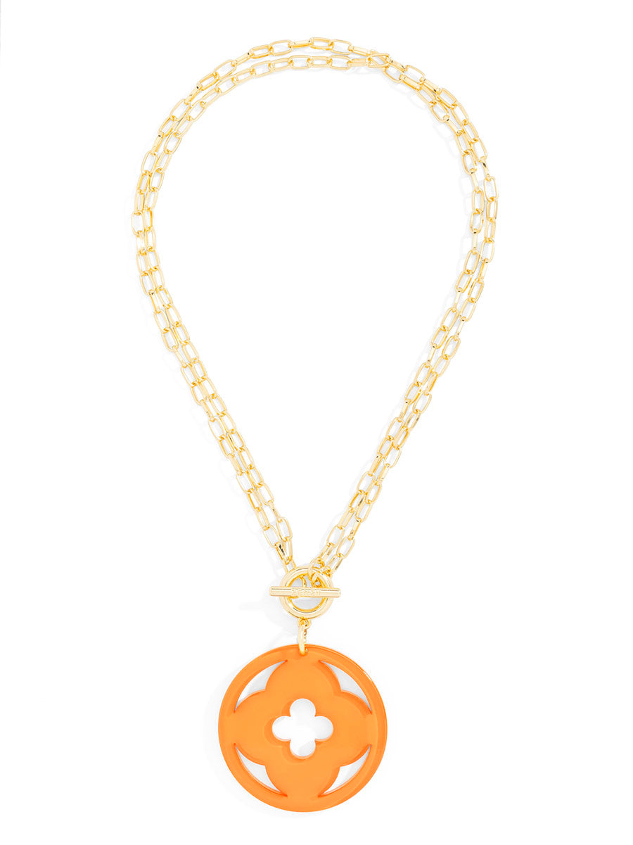 Toggle pendant necklace