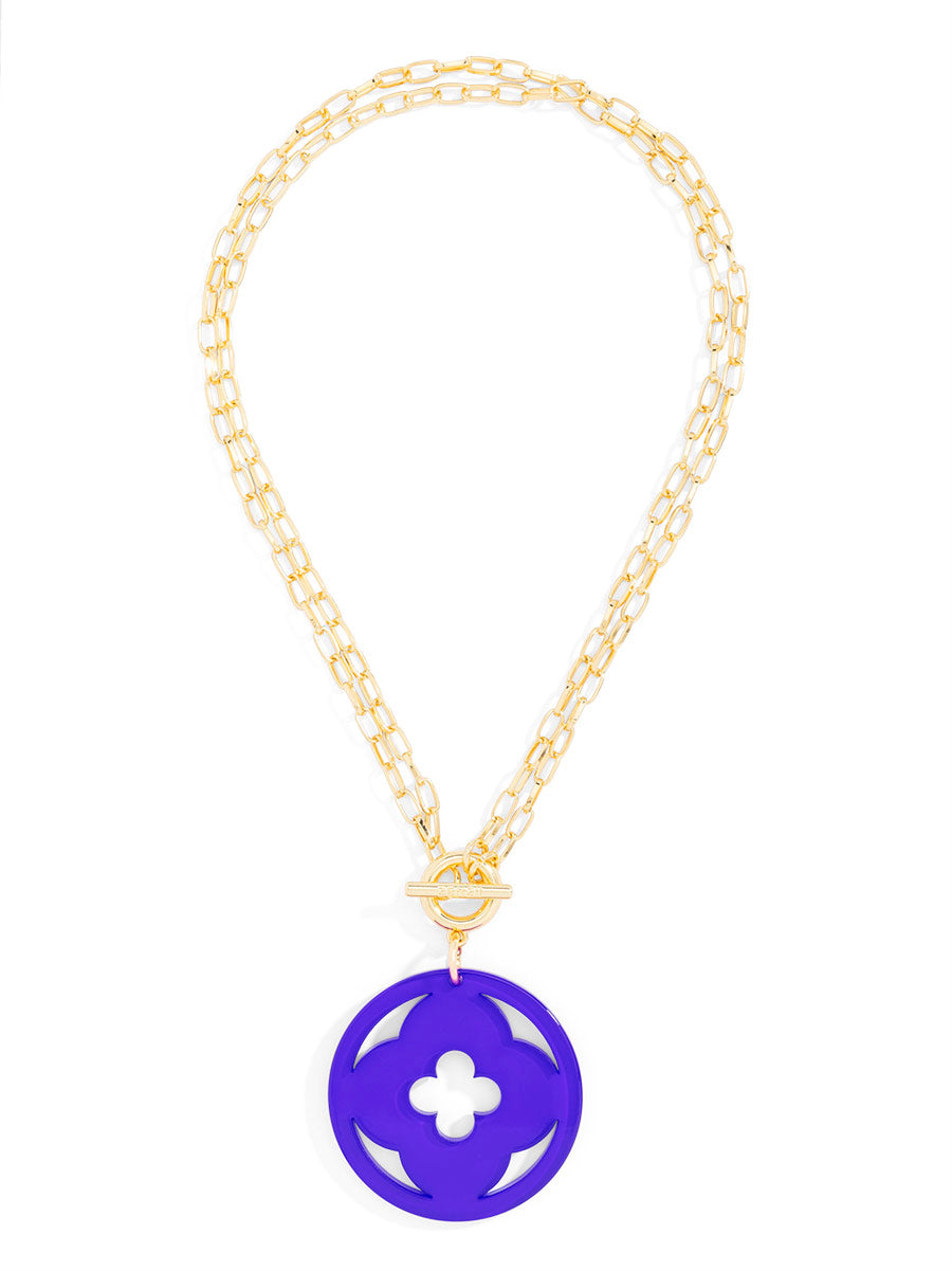 Toggle pendant necklace