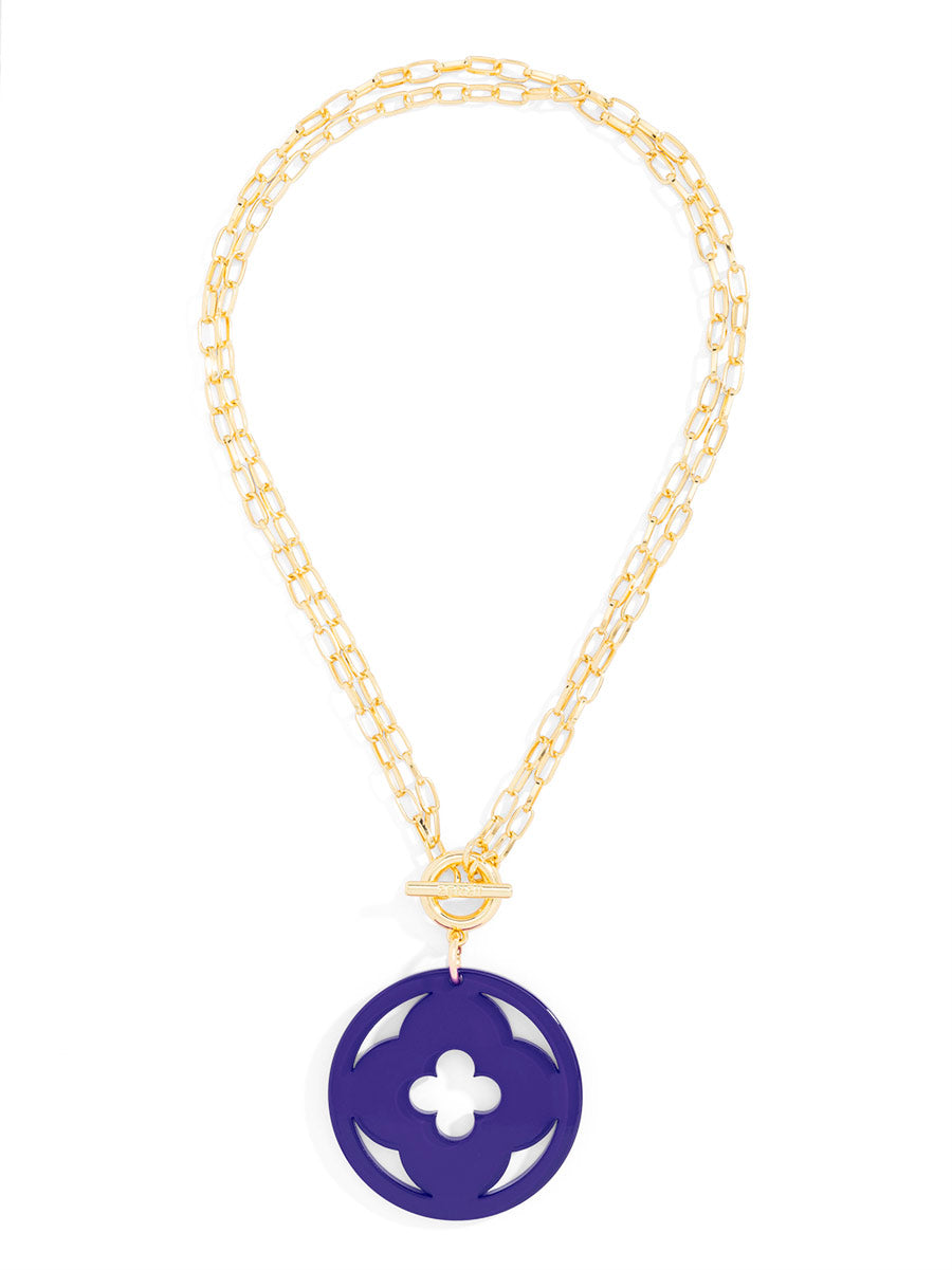 Toggle pendant necklace