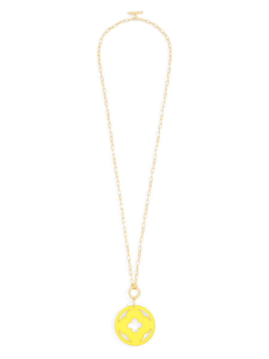Toggle pendant necklace